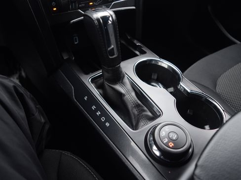 Used 2017 Ford Explorer XLT w/ Equipment Group 201A image 12