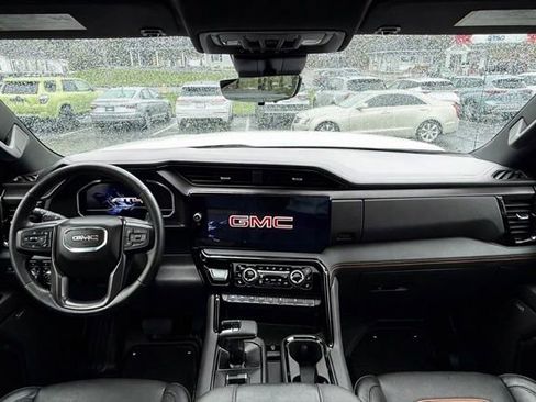 Used 2024 GMC Sierra 1500 AT4 w/ Technology Package image 42