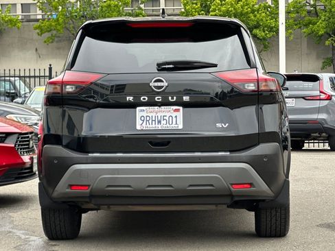 Used 2023 Nissan Rogue SV FWD image 5