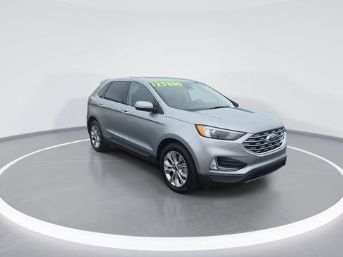 Used 2024 Ford Edge Titanium AWD/4WD image 2