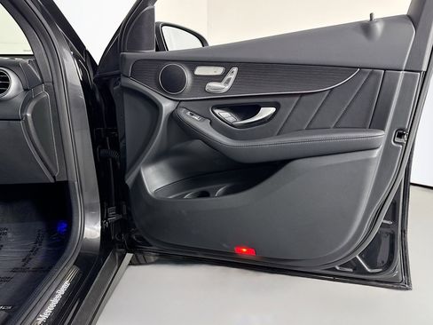 Certified 2022 Mercedes-Benz GLC 300 image 23