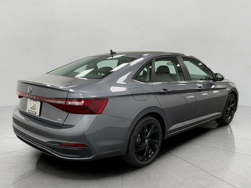 New 2025 Volkswagen Jetta SE image 3