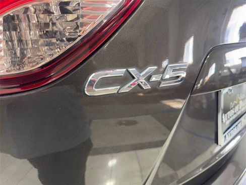 Used 2016 MAZDA CX-5 Touring image 23