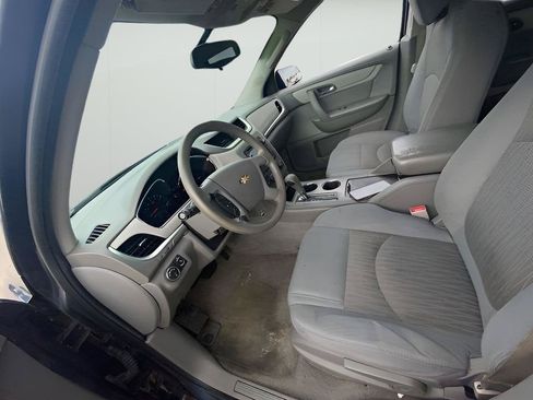 Used 2013 Chevrolet Traverse LS FWD image 23
