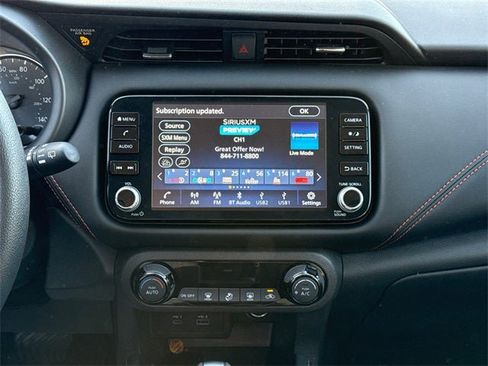 Used 2024 Nissan Kicks SR image 14