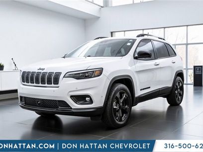 Used 2023 Jeep Cherokee Altitude Lux w/ Lux Elite Package