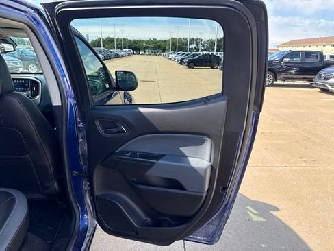 Used 2016 Chevrolet Colorado Z71 AWD/4WD image 12