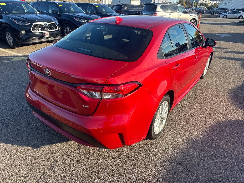 Used 2021 Toyota Corolla LE w/ LE Convenience Package FWD image 7
