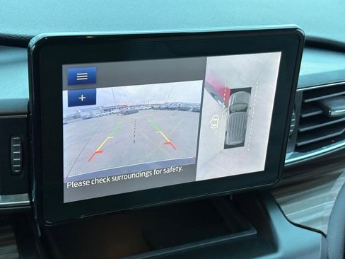 Used 2020 Ford Explorer Limited image 26