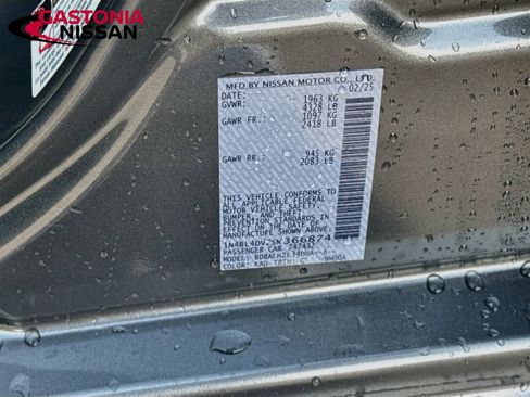 Used 2025 Nissan Altima 2.5 SV FWD image 39