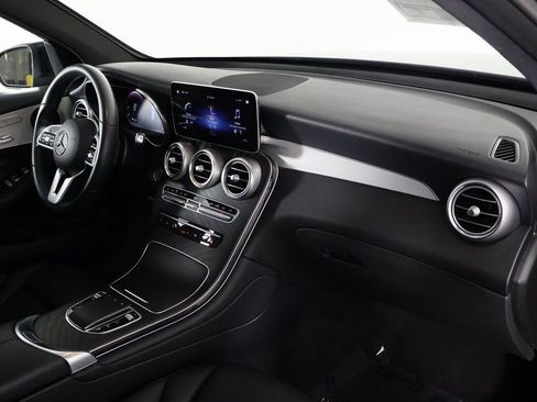 Certified 2022 Mercedes-Benz GLC 300 image 9
