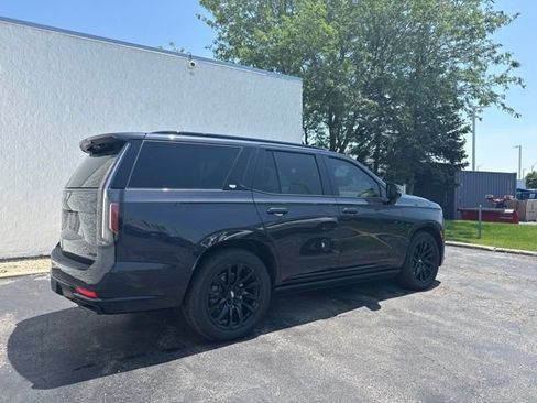 Used 2023 Cadillac Escalade Sport w/ LPO, ONYX Package AWD/4WD image 5