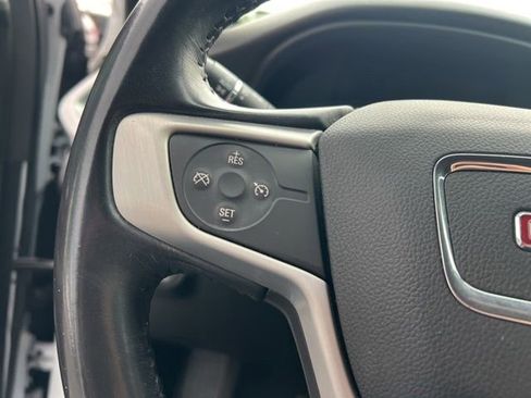 Used 2018 GMC Acadia SLT FWD image 14
