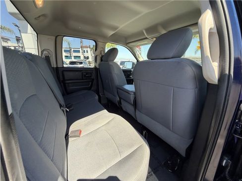 Used 2015 RAM 1500 Express image 25