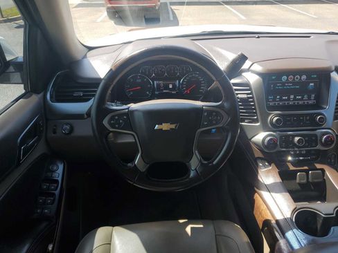 Used 2019 Chevrolet Tahoe LT RWD image 11