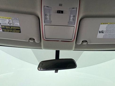 Used 2016 Toyota RAV4 LE AWD/4WD image 21