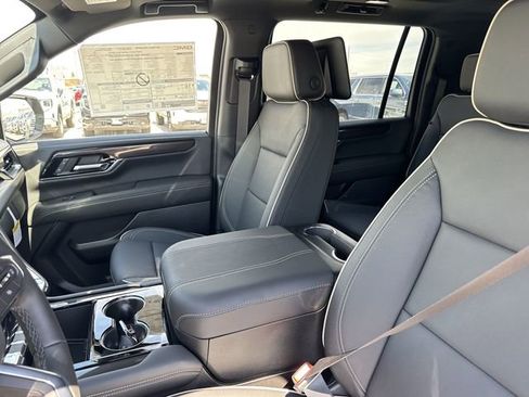 New 2026 GMC Yukon XL Elevation w/ Elevation Premium Package AWD/4WD image 11