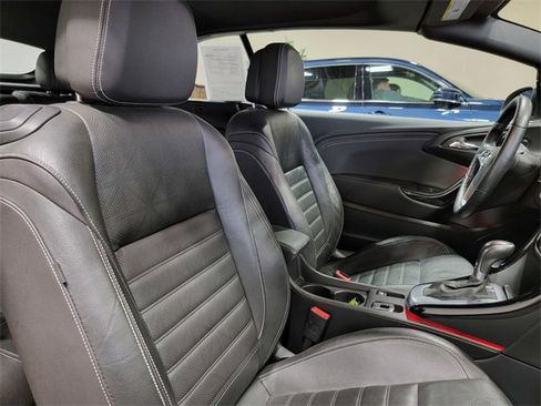 Used 2017 Buick Cascada Premium image 16