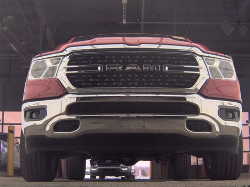 Used 2022 RAM 1500 Big Horn AWD/4WD image 4