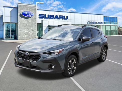 Used 2024 Subaru Crosstrek 2.0i Premium AWD/4WD image 3