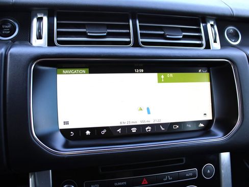 Used 2017 Land Rover Range Rover HSE image 27