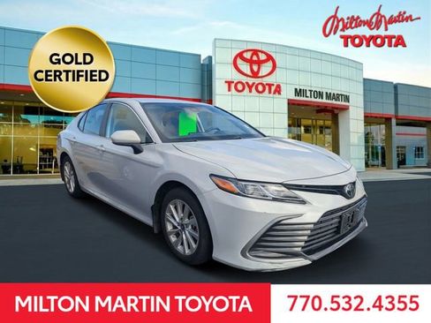 Certified 2024 Toyota Camry LE image 1