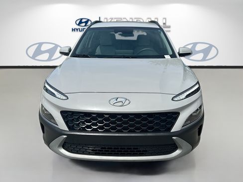 Used 2023 Hyundai Kona SEL FWD image 2