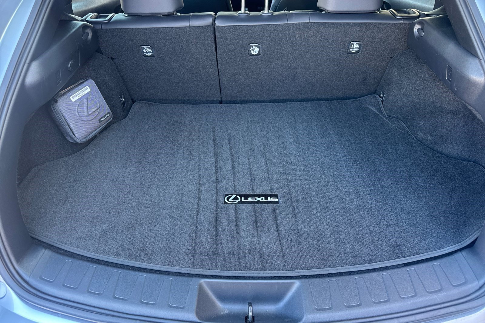 Certified 2025 Lexus UX 300h FWD w/ Accessory Package (Z2) image 25