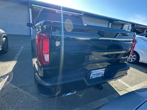 Used 2025 GMC Sierra 1500 Denali w/ Technology Package image 4