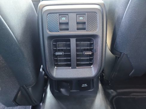 Certified 2025 Ford Bronco Badlands AWD/4WD image 12