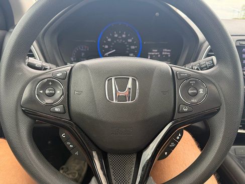 Used 2022 Honda HR-V EX image 11