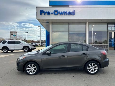 Used 2011 MAZDA MAZDA3 i Touring image 8