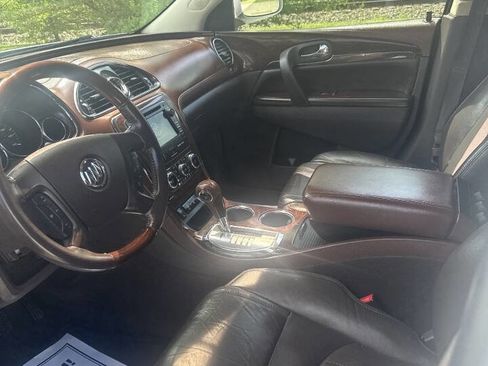 Used 2014 Buick Enclave Leather image 2