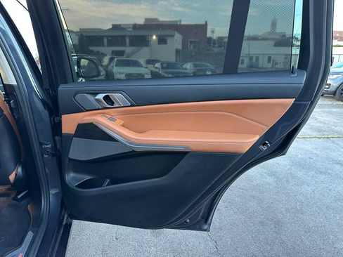 Used 2020 BMW X7 xDrive40i w/ Premium Package AWD/4WD image 41
