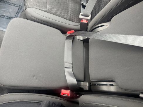 Used 2021 Chevrolet Silverado 1500 Custom image 19