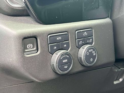 Used 2023 Chevrolet Silverado 1500 LT AWD/4WD image 22
