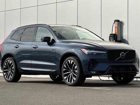 New 2026 Volvo XC60 B5 Ultra w/ Protection Package Premier image 7
