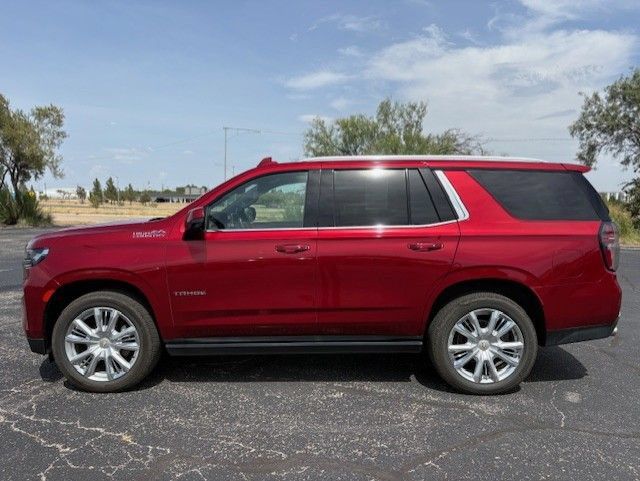 Used 2021 Chevrolet Tahoe High Country w/ Premium Package AWD/4WD image 3