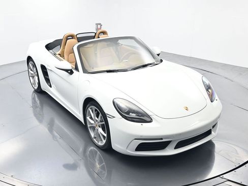 Certified 2017 Porsche 718 Boxster RWD image 49