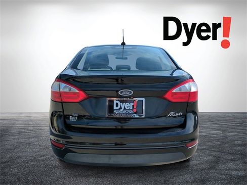 Used 2018 Ford Fiesta SE image 5