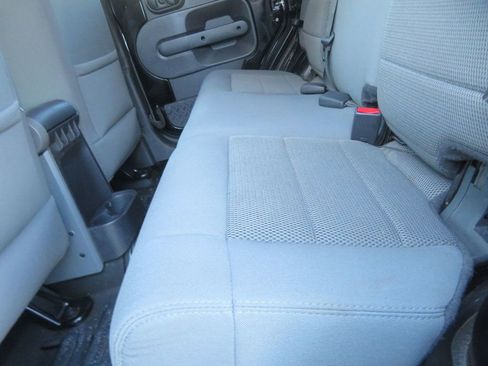 Used 2009 Jeep Wrangler Unlimited Rubicon w/ Dual Top Group image 23