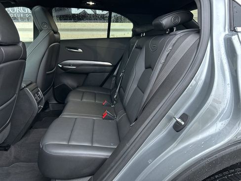 Used 2024 Cadillac XT4 Premium Luxury image 12