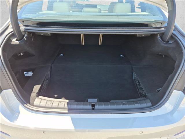 Used 2018 BMW 530e RWD image 6