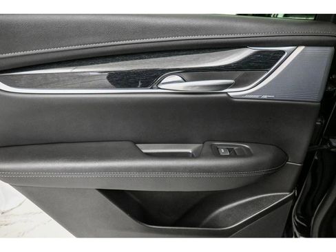 Certified 2025 Cadillac XT5 Premium Luxury FWD image 27
