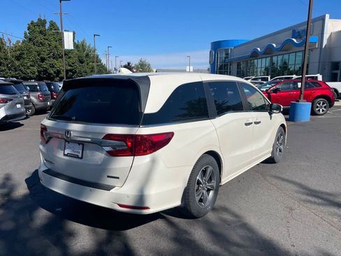 Used 2018 Honda Odyssey Touring image 5