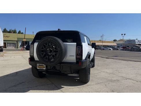 New 2026 GMC Hummer EV SUV image 2