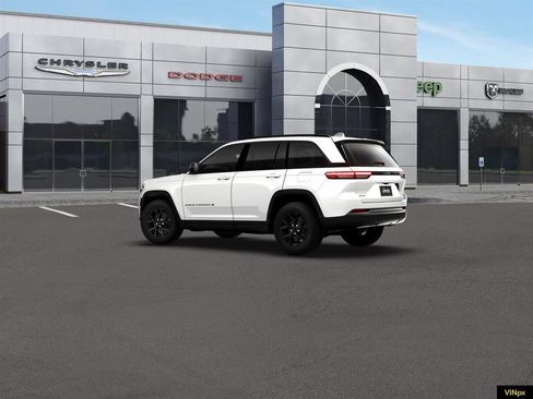 New 2026 Jeep Grand Cherokee Altitude AWD/4WD image 4