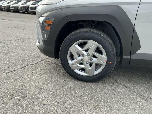 New 2026 Hyundai Kona SE image 10