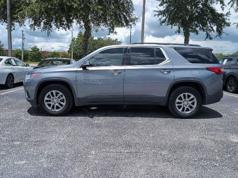 Used 2019 Chevrolet Traverse LT FWD image 3