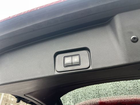 Used 2021 Nissan Rogue SV w/ Premium Package image 23